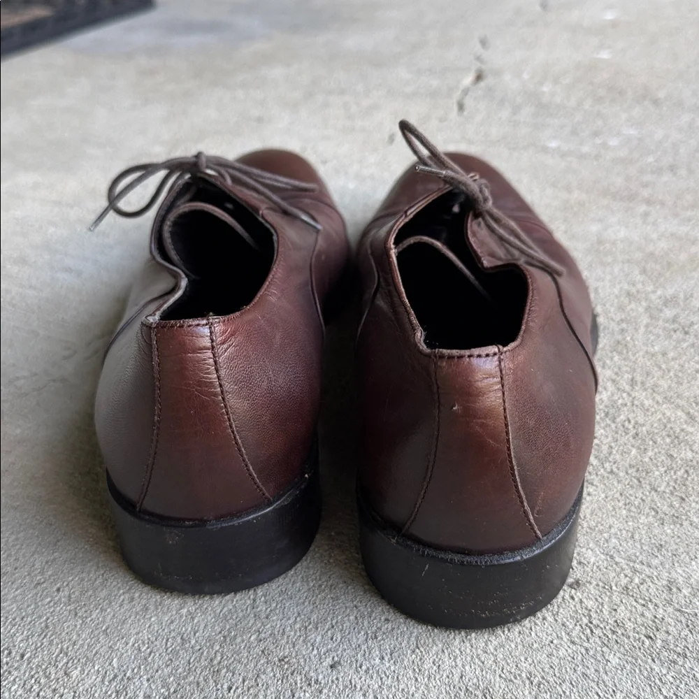Bruno Magli mens 9.5 M brown solid cap toe leather oxford dress shoes EUC